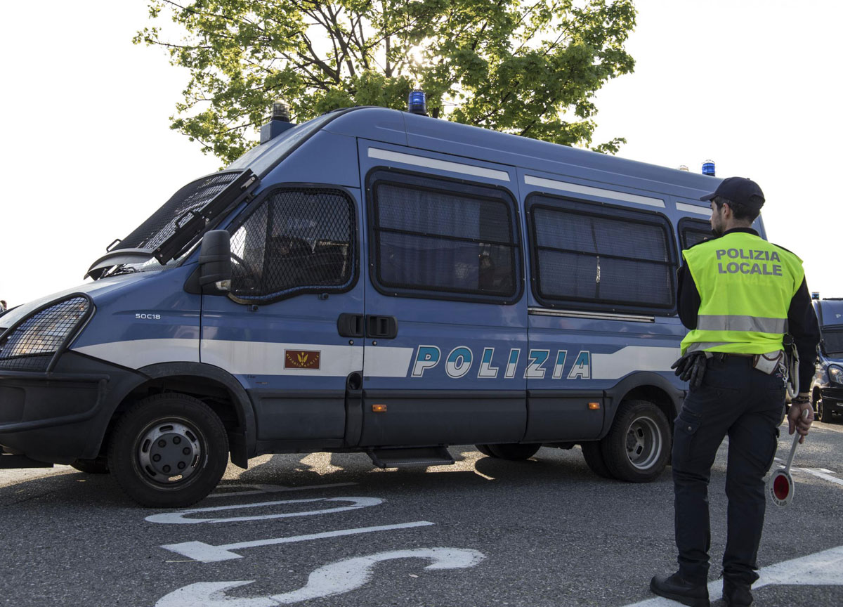 Juventus, a Torino 25 daspo a ultrà per scontri con la polizia Juventus, a Torino 25 daspo a ultrà per scontri con la polizia