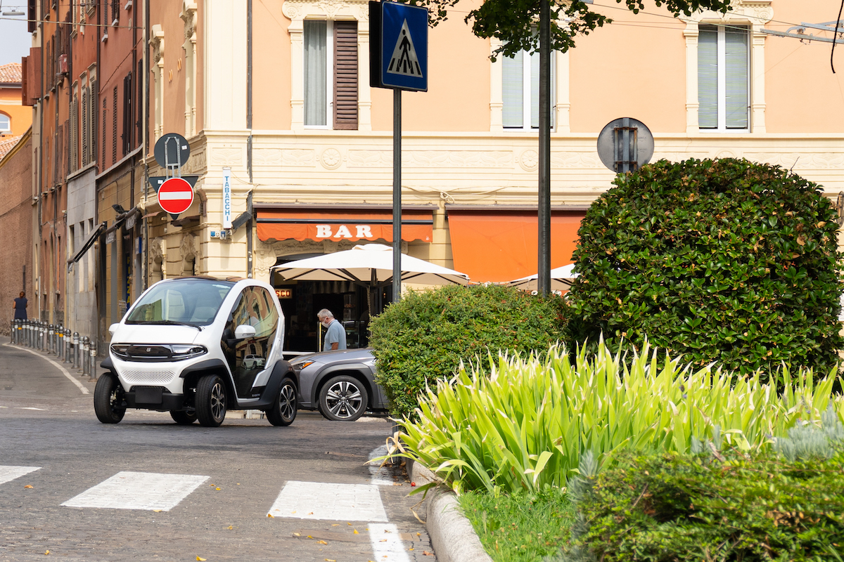 FIVE presenta ad EICMA la gamma eBike ed eScooter e la minicar di Eli