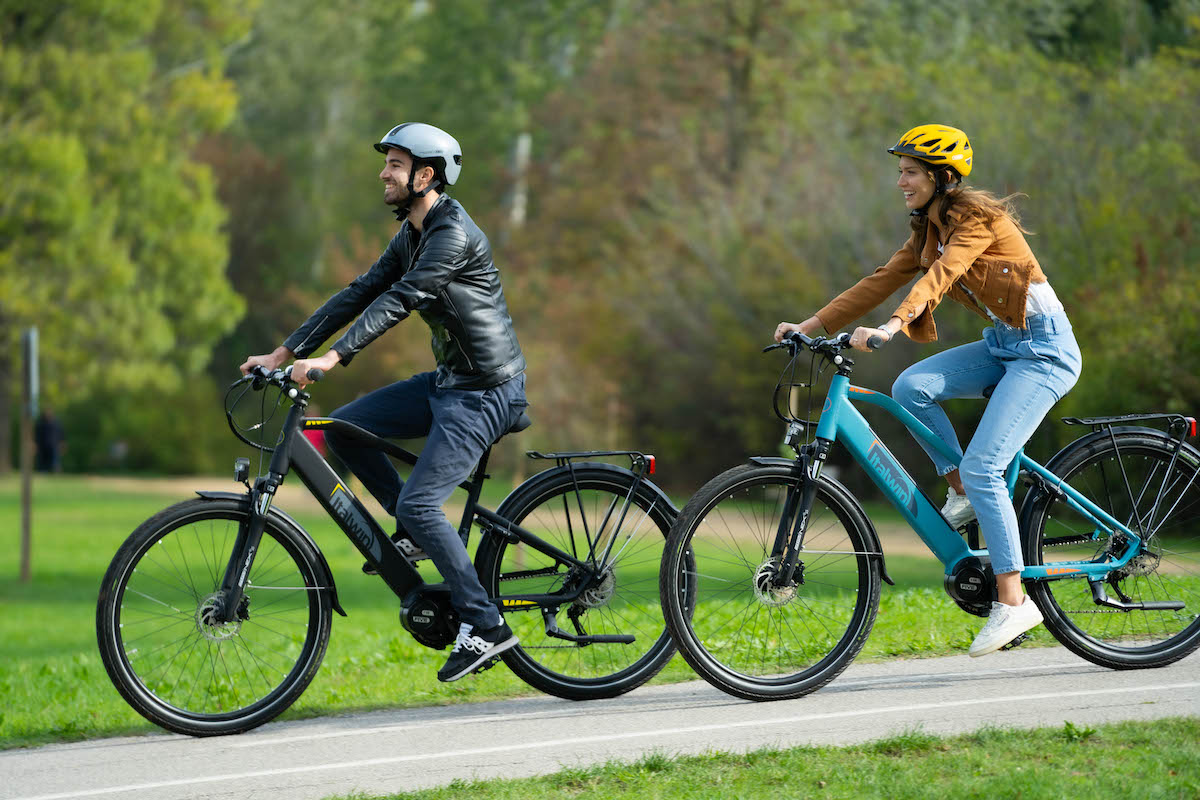 FIVE presenta ad EICMA la gamma eBike ed eScooter e la minicar di Eli