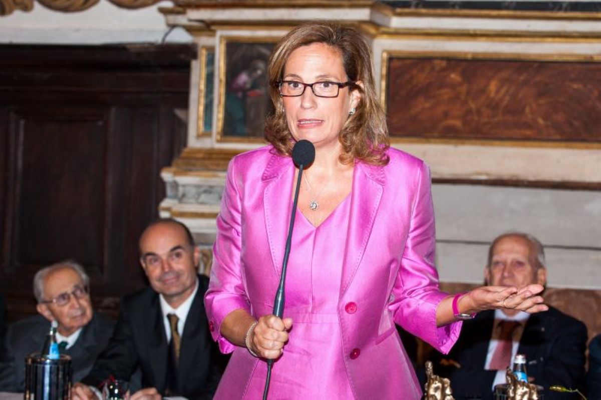 Ilaria Capua alle donne: “Per avere successo serve il fuoco della passione” Ilaria Capua alle donne: “Per avere successo serve il fuoco della passione”