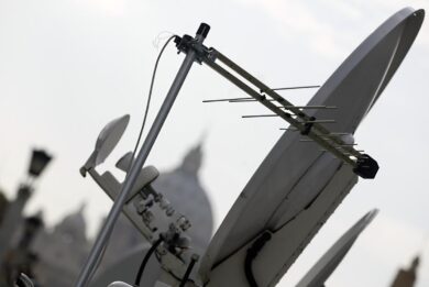 Tv digitale terrestre via satellite, il tour di tivùsat