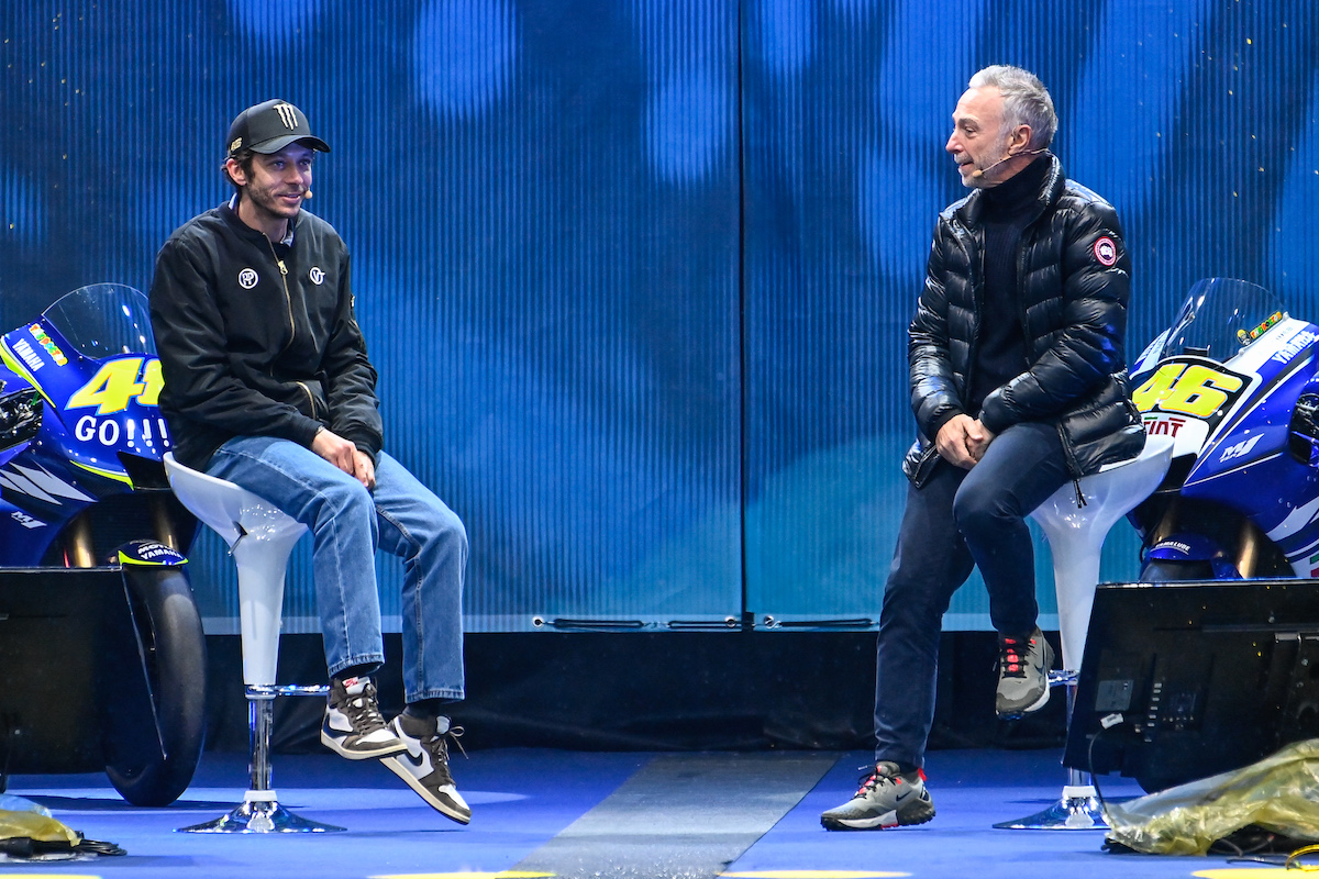 EICMA: la folla incorona la rockstar Valentino EICMA: la folla incorona la rockstar Valentino