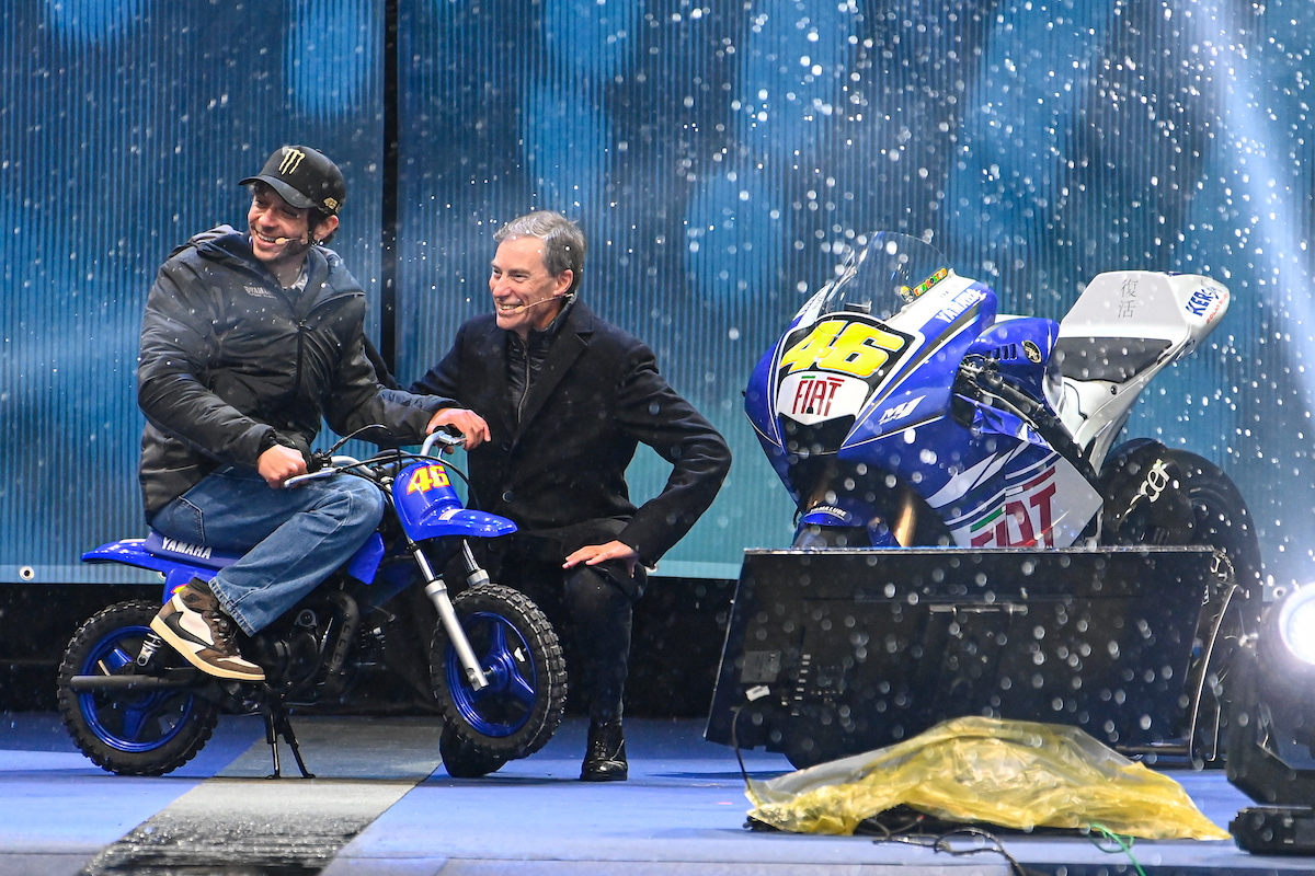 EICMA: la folla incorona la rockstar Valentino EICMA: la folla incorona la rockstar Valentino
