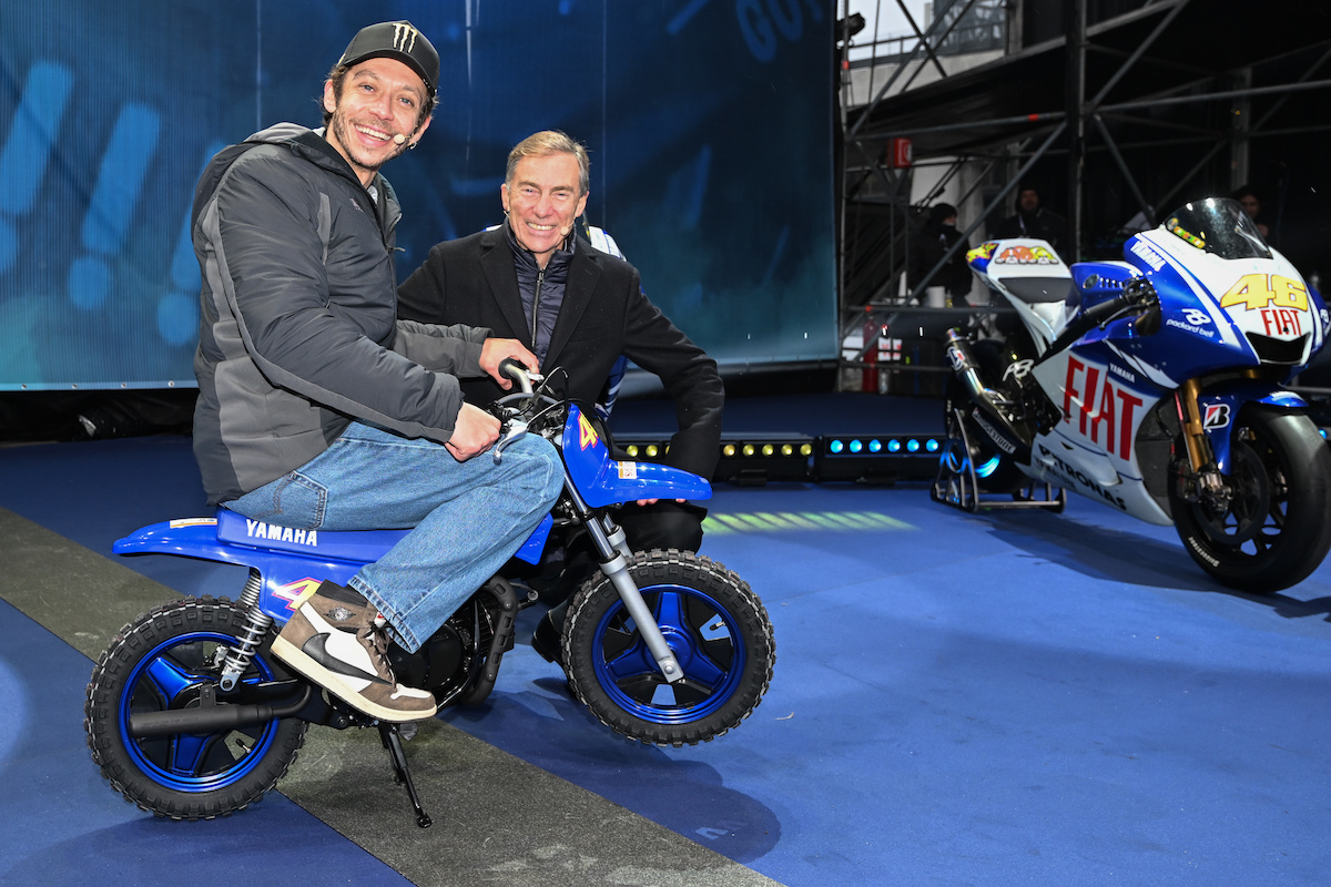 EICMA: la folla incorona la rockstar Valentino EICMA: la folla incorona la rockstar Valentino