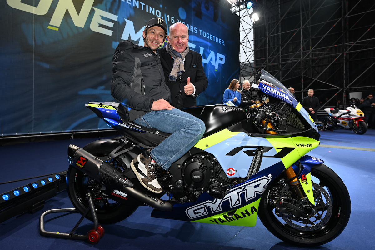 EICMA: la folla incorona la rockstar Valentino EICMA: la folla incorona la rockstar Valentino