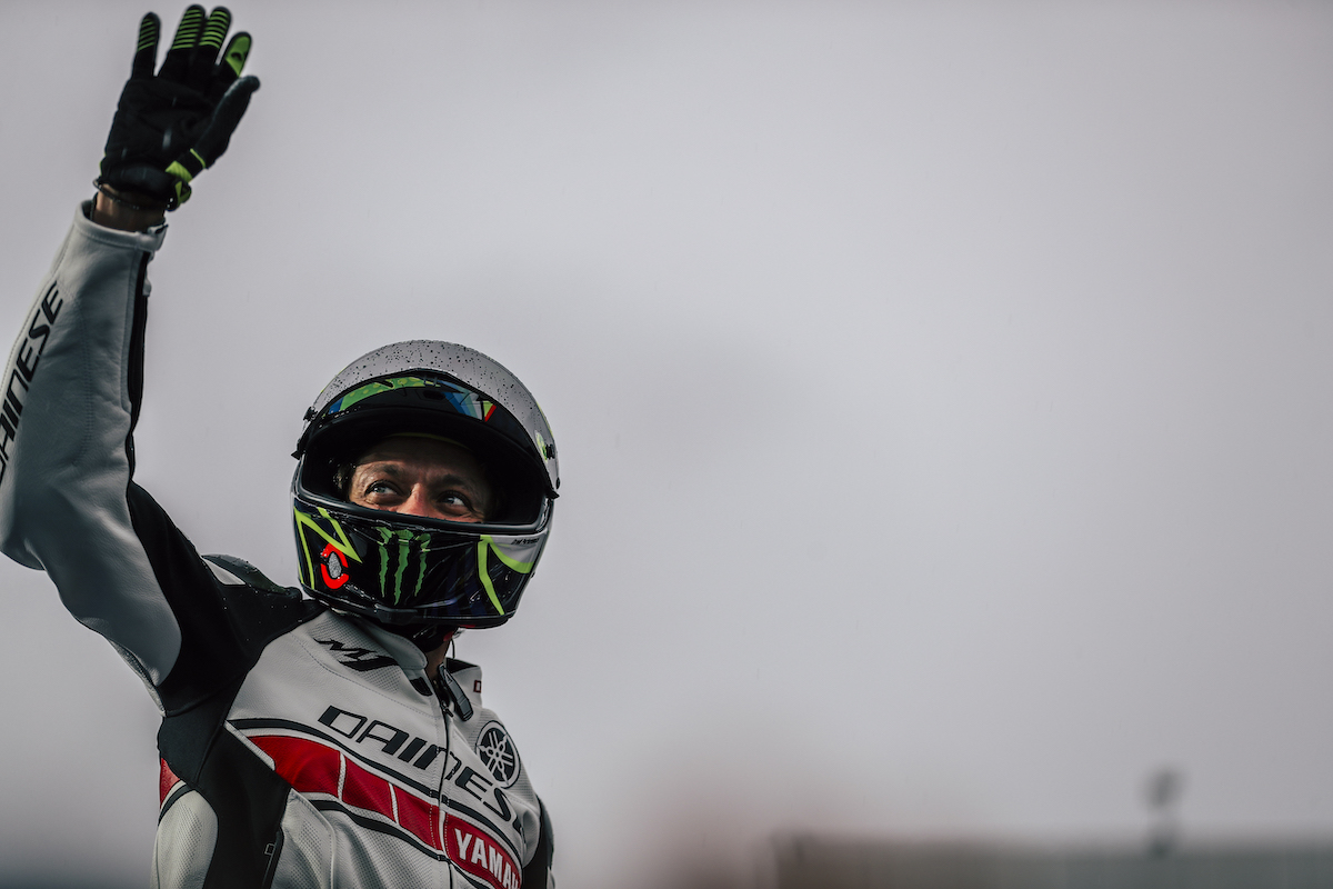 EICMA: la folla incorona la rockstar Valentino EICMA: la folla incorona la rockstar Valentino