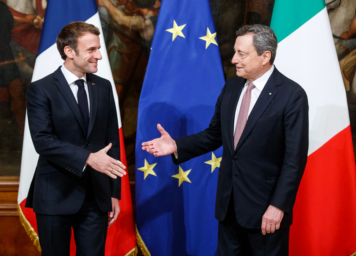 Patto Italia-Francia, Draghi a Macron: “Scambiamo dei ministri” Patto Italia-Francia, Draghi a Macron: “Scambiamo dei ministri”