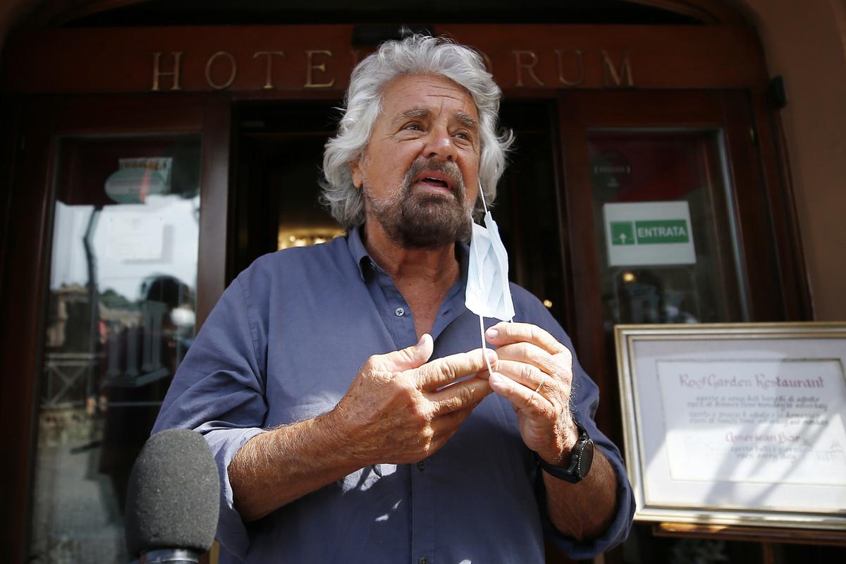 Caso Grillo jr, pacco e lettera anonima a casa. “Condoglianze per i lutti” Caso Grillo jr, pacco e lettera anonima a casa. “Condoglianze per i lutti”