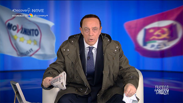 Fratelli di Crozza: Berlusconi non sa piu’ cosa fare pur di ottenere voti per il quirinale: “io sono sempre stato di sinistra” Fratelli di Crozza: Berlusconi non sa piu’ cosa fare pur di ottenere voti per il quirinale: “io sono sempre stato di sinistra”