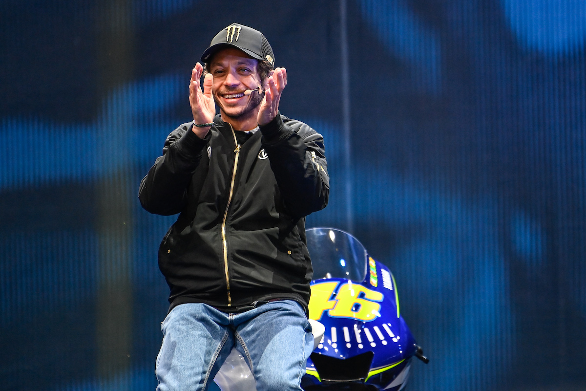 Valentino Rossi ad Eicma: l’ultimo giro di pista del campione Valentino Rossi ad Eicma: l’ultimo giro di pista del campione
