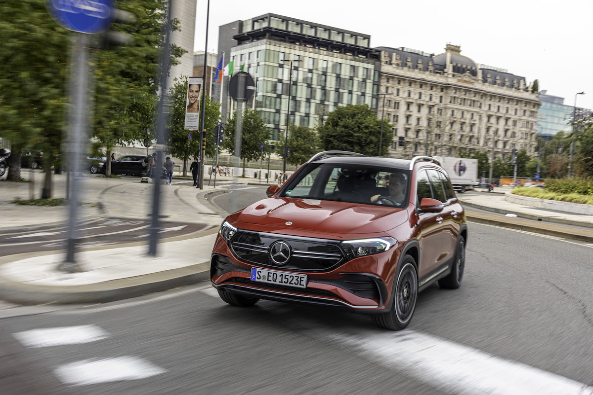 Mercedes-Benz EQB: l’elettrica con la Stella è anche sette posti Mercedes-Benz EQB: l’elettrica con la Stella è anche sette posti