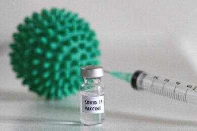 Variante Omicron, positivi anche moglie e figli del paziente zero