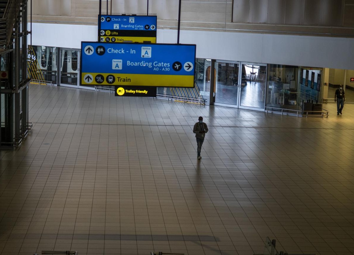 Omicron, G7 Salute: “Molto trasmissibile. L’Oms: “Sudafricana crescerà ancora”