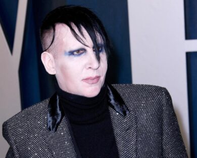 Usa, Marilyn Manson accusato di abusi: perquisita la casa della rockstar