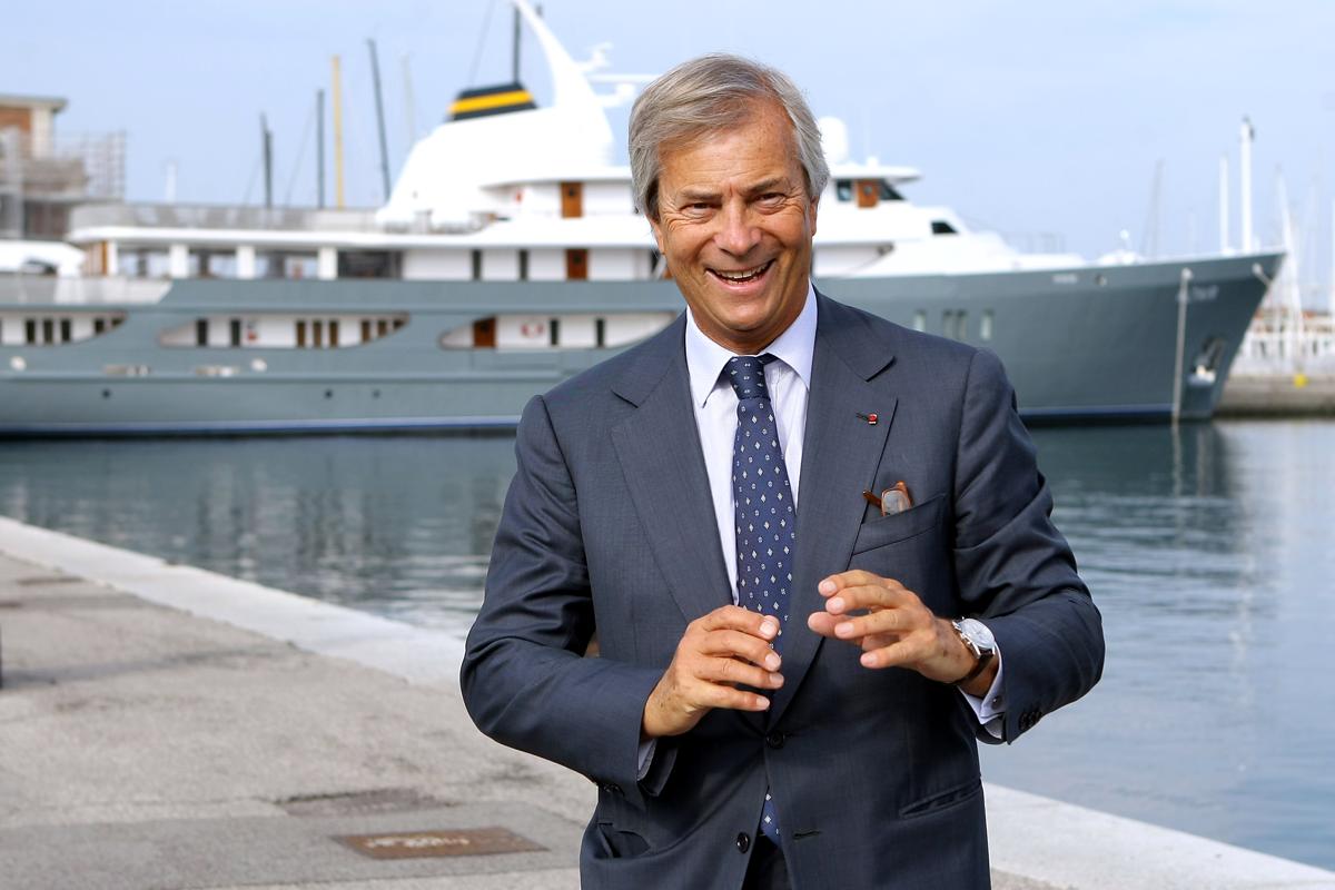 Tim-Kkr, Xavier Niel (Iliad) insidia Bolloré: “duello a distanza” Tim-Kkr, Xavier Niel (Iliad) insidia Bolloré: “duello a distanza”