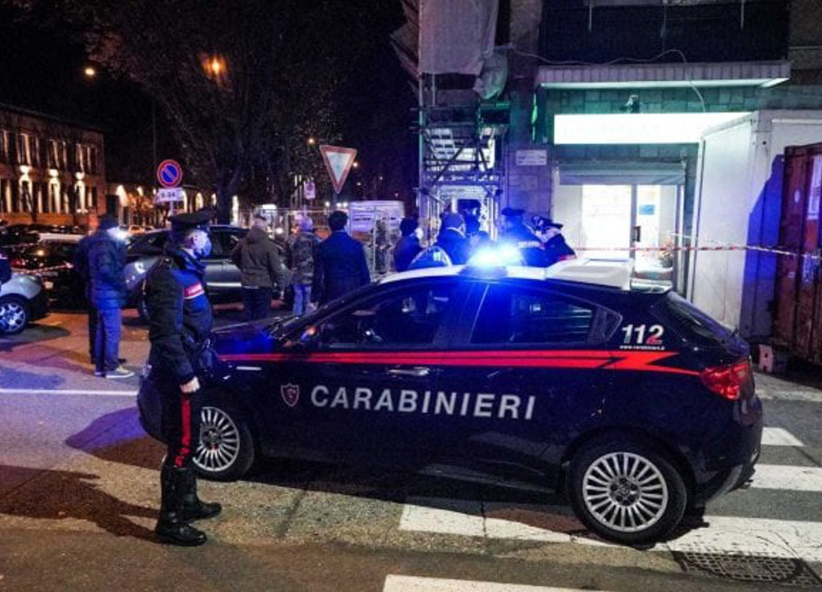 Carabiniere ferito, l’aggressore 16enne: “L’ho accoltellato per scappare” Carabiniere ferito, l’aggressore 16enne: “L’ho accoltellato per scappare”