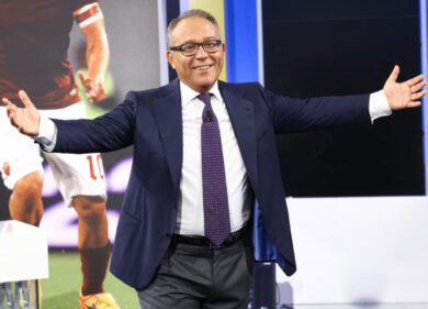 Stalking, Varriale: “E’ stato un litigio, aveva solo un’abrasione sul collo”