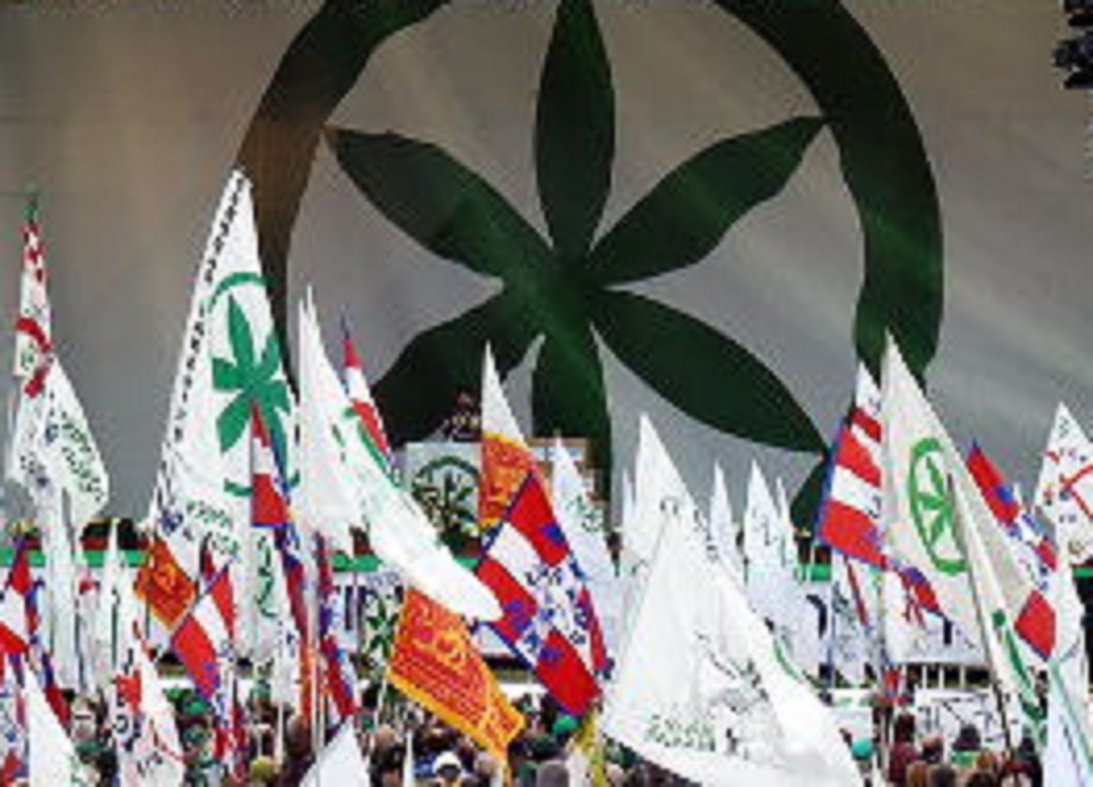 Fondi Lega: i pm di Genova passano gli atti a Milano Fondi Lega: i pm di Genova passano gli atti a Milano
