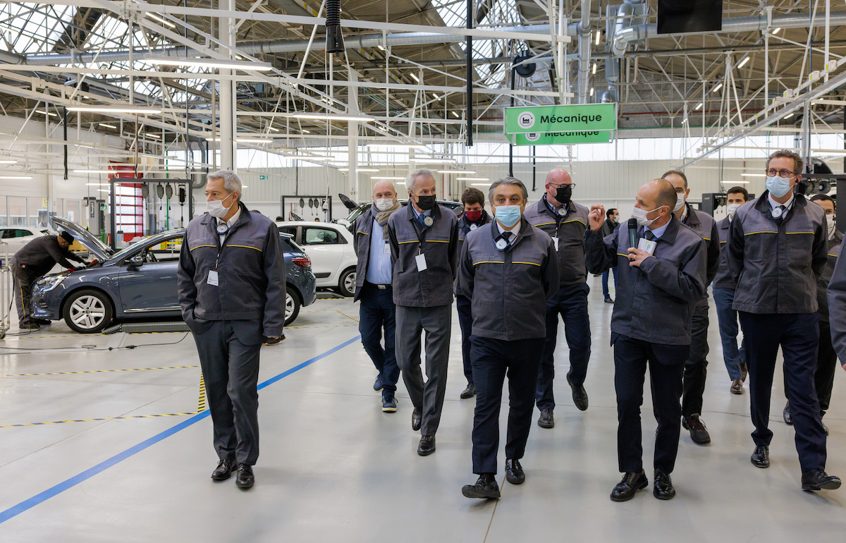 Gruppo Renault festeggia il 1° anniversario della Refactory Gruppo Renault festeggia il 1° anniversario della Refactory