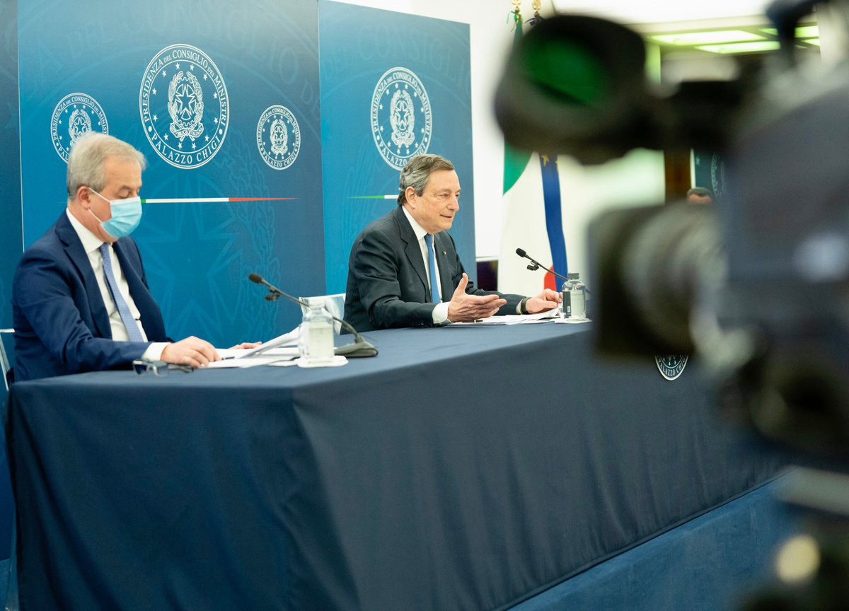 Virus, rivolta del Cts contro il capo. “Locatelli prende le decisioni da solo” Virus, rivolta del Cts contro il capo. “Locatelli prende le decisioni da solo”