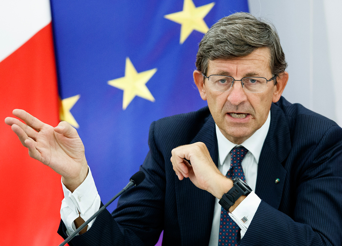 Cloud di Stato, aperta un’inchiesta. Presunte manovre e pressioni per il bando