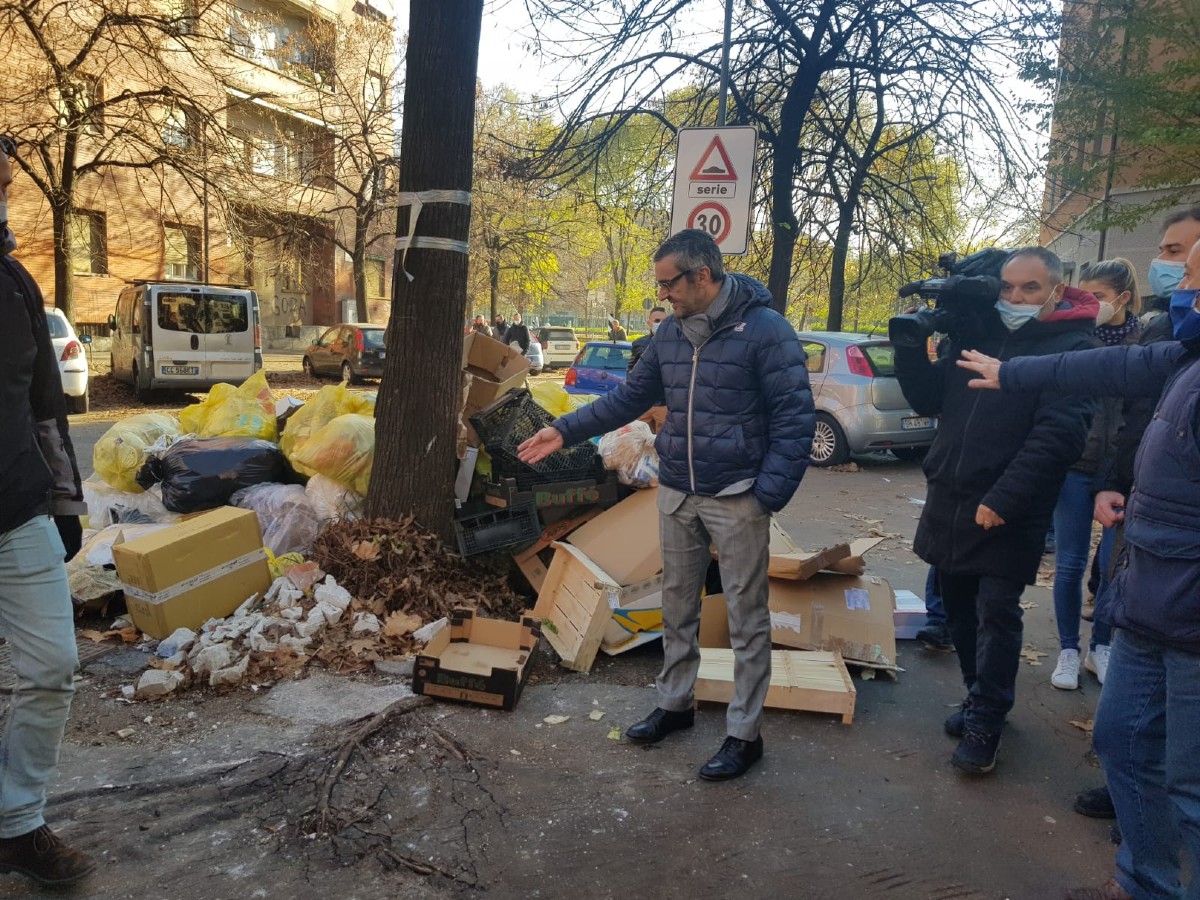 Milano, Bolognini: “Contro il degrado di San Siro servono più vigili” Milano, Bolognini: “Contro il degrado di San Siro servono più vigili”