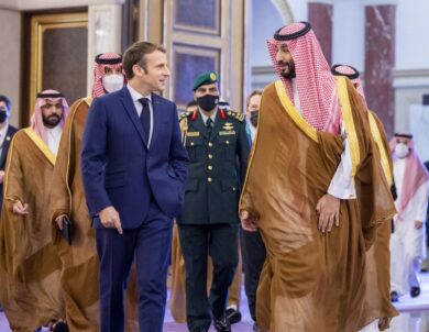 Macron si muove da imperatore d’Europa. E vende armi a Egitto e arabi