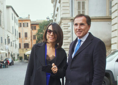 M5s, viceministra Castelli sposa il portavoce di Di Maio. Tanti big alle nozze