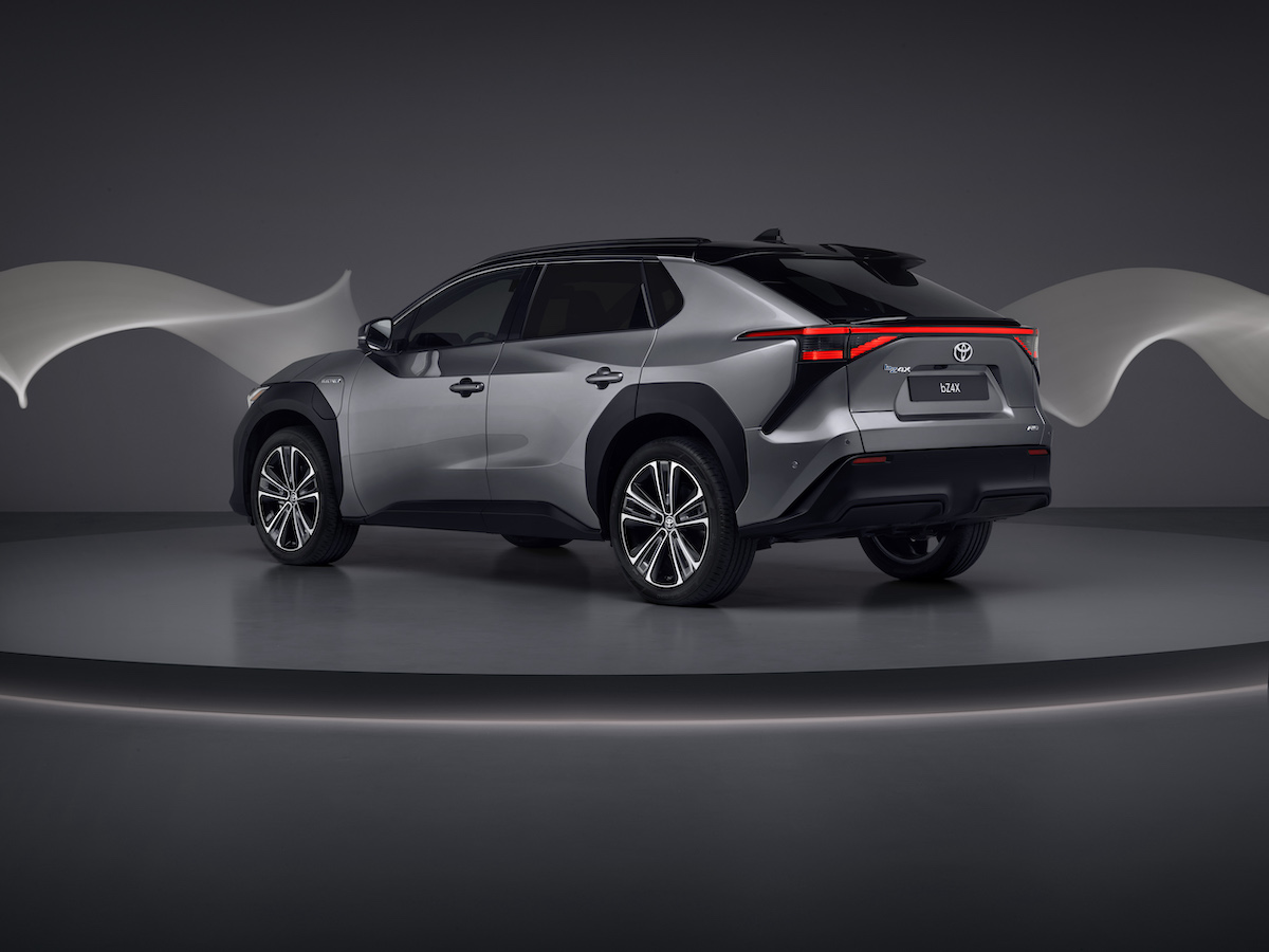 Toyota bZ4X, il primo veicolo elettrico a batteria (BEV)