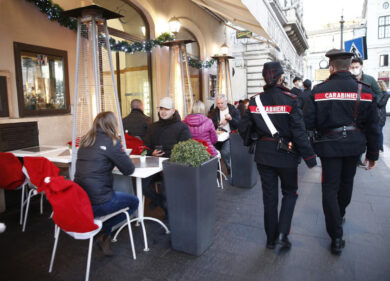 Super Green Pass: Draghi, misure più severe se aumenta l’Rt e si va in arancio