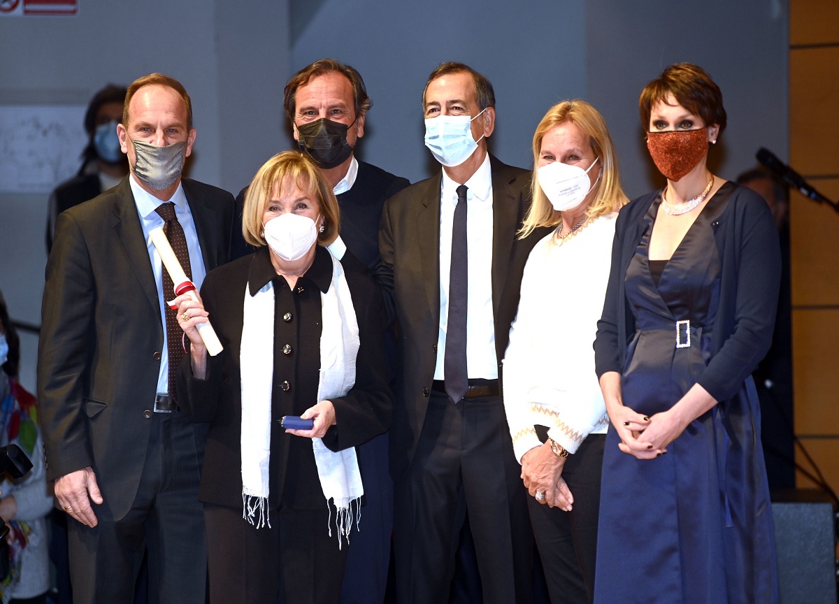 Consegna degli Ambrogini d’Oro: fra i premiati Tognoli, La Mantia e Baresi Consegna degli Ambrogini d’Oro: fra i premiati Tognoli, La Mantia e Baresi