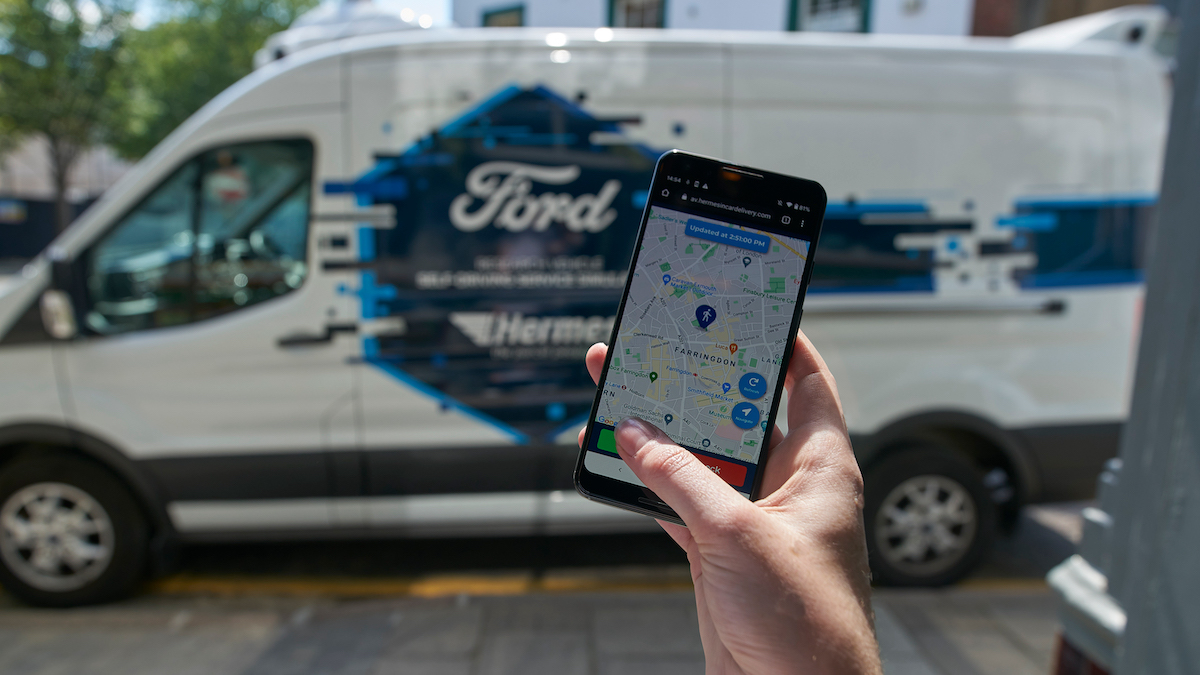 Ford e DP World collaborano ai test per la guida autonoma Ford e DP World collaborano ai test per la guida autonoma
