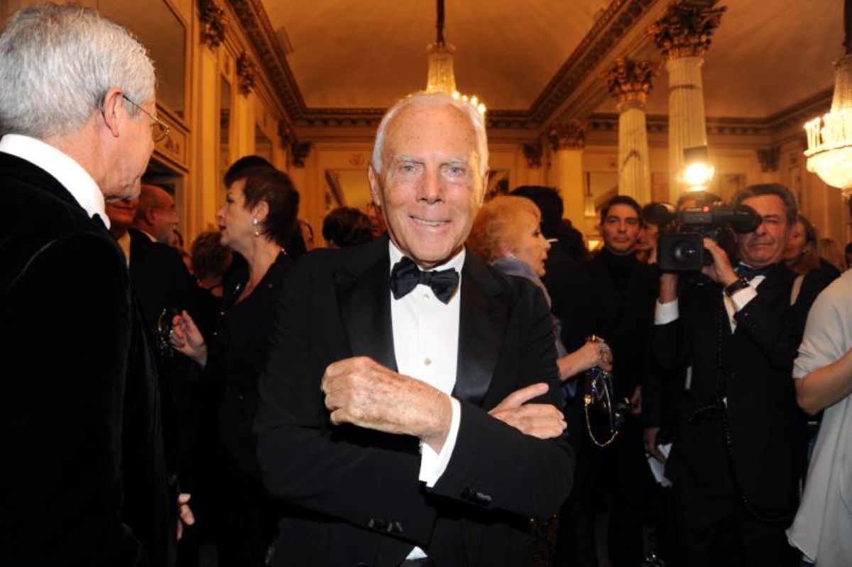 Prima della Scala 2021, Armani trionfa: veste Mattarella, Meyer, Diodato e… Prima della Scala 2021, Armani trionfa: veste Mattarella, Meyer, Diodato e…
