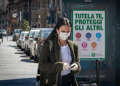 Covid, Lombardia resta in zona bianca, ma il tasso di positività sale a 2,9%