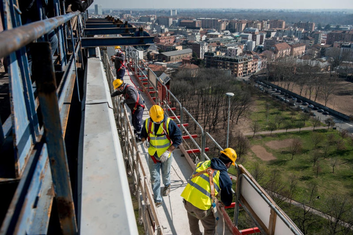 Stretta dell’Ue sugli immobili: “Prima di venderli siano ecosostenibili” Stretta dell’Ue sugli immobili: “Prima di venderli siano ecosostenibili”