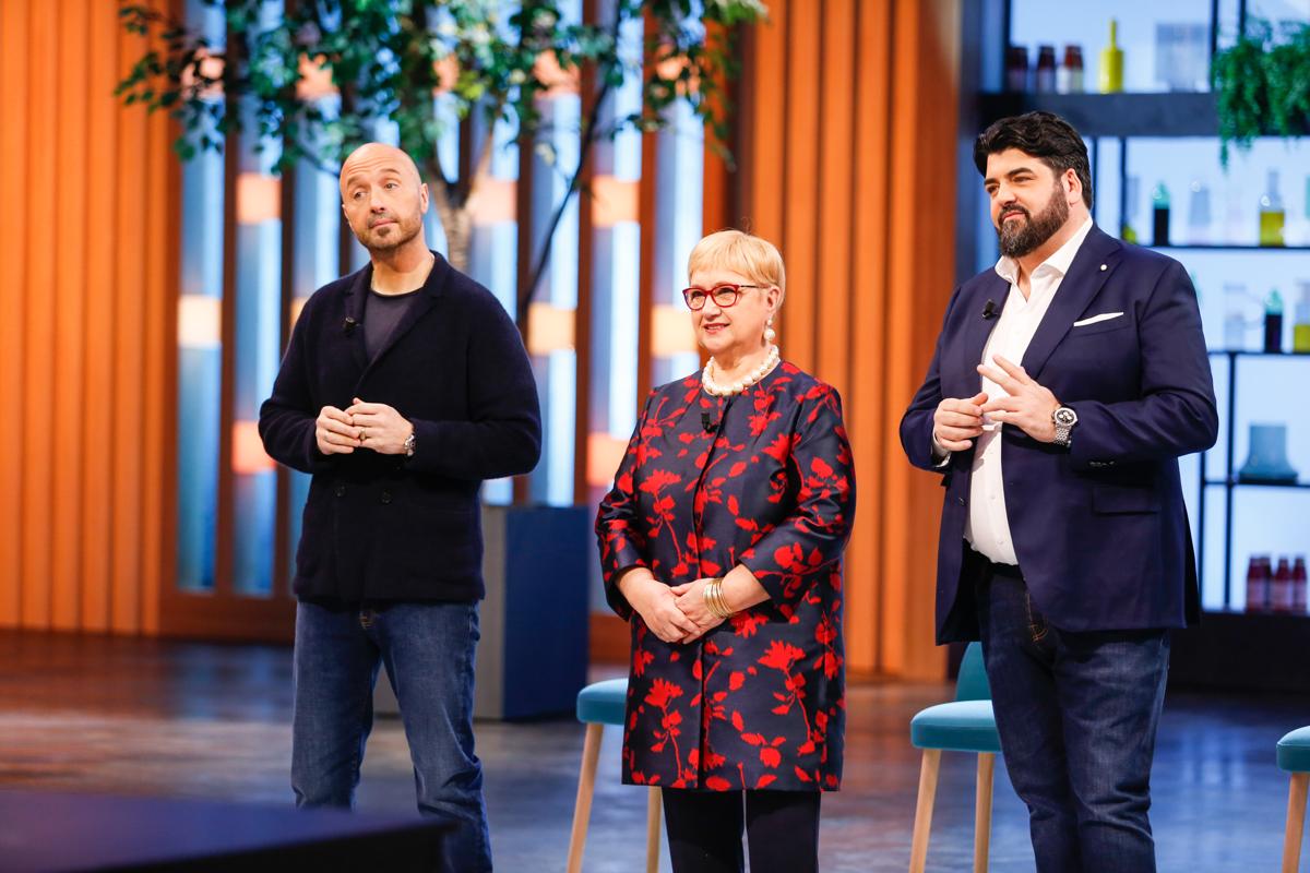 Family Food Fight: Bastianich, Cannavacciuolo e.. seconda edizione su TV8
