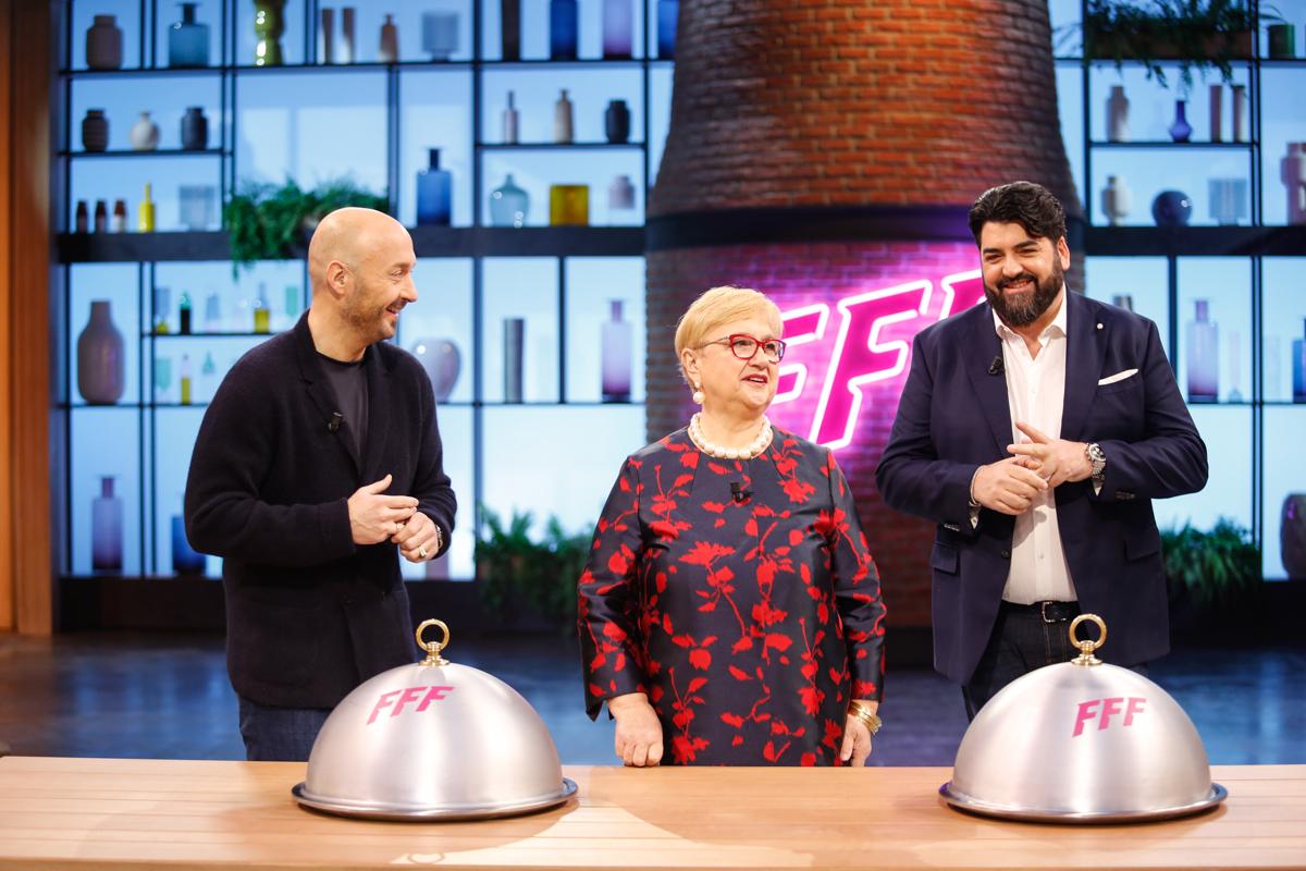 Family Food Fight: Bastianich, Cannavacciuolo e.. seconda edizione su TV8