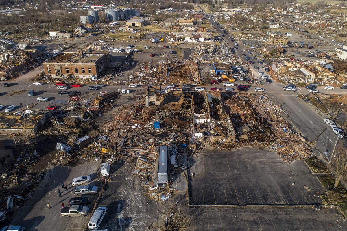 Usa, tornado fa oltre 100 vittime. Mayfield rasa al suolo. Biden: “Tragedia”