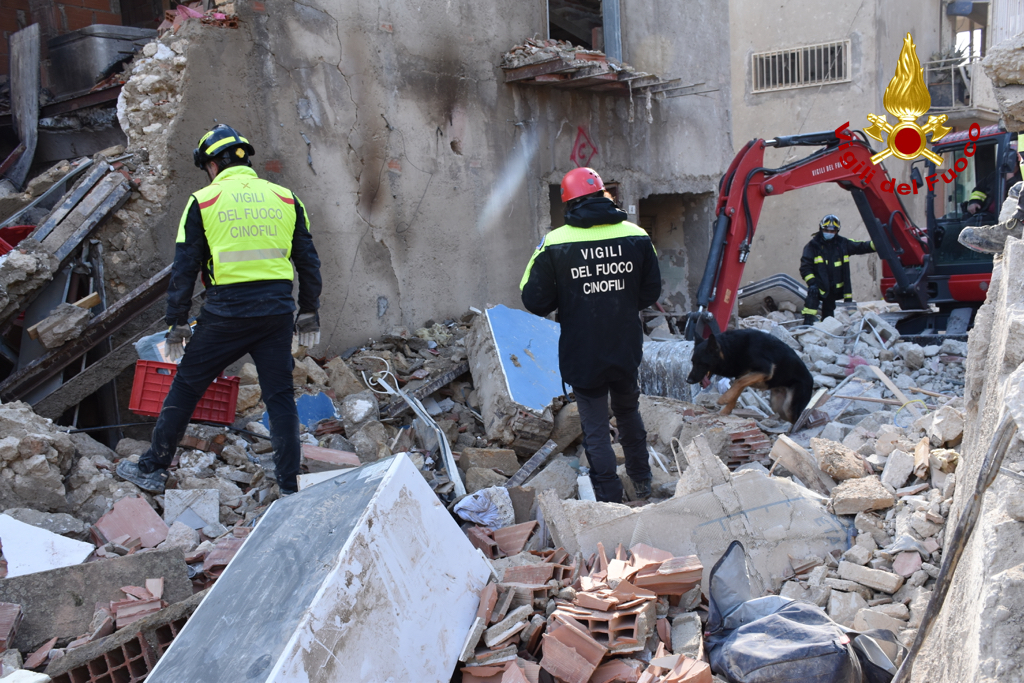 Ravanusa, 4 vittime estratte dalle macerie: nel ’14 furono segnalate criticità Ravanusa, 4 vittime estratte dalle macerie: nel ’14 furono segnalate criticità