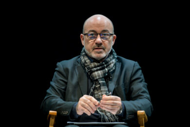 Cingolani: “Limitate l’uso del digitale, i social inquinano più degli aerei”