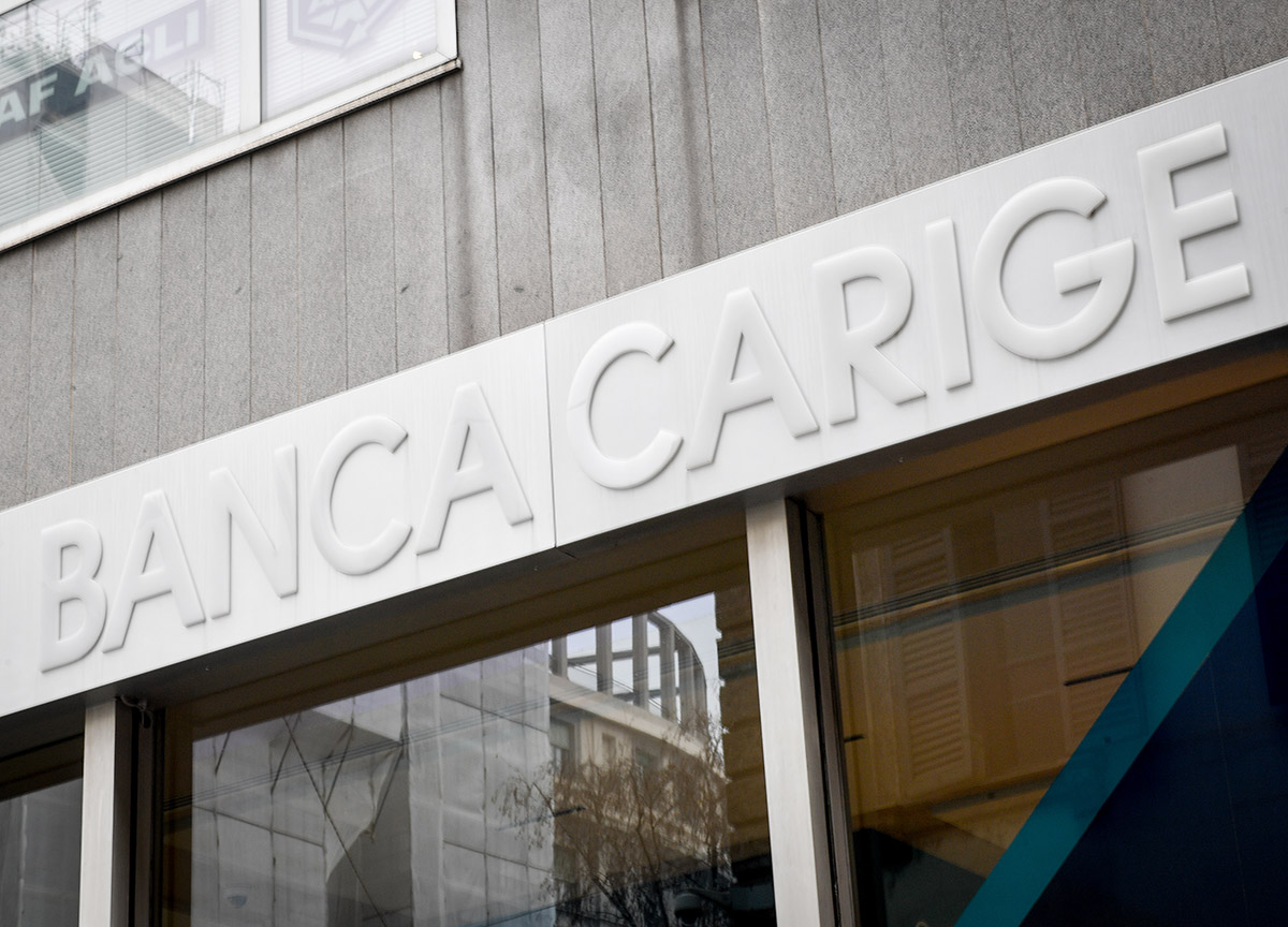 Carige, rumors: nozze vicine con Bper-Credit Agricole. Il titolo vola in Borsa Carige, rumors: nozze vicine con Bper-Credit Agricole. Il titolo vola in Borsa