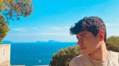 Napoli, a 15 anni mangia sushi e muore: indagato il ristoratore