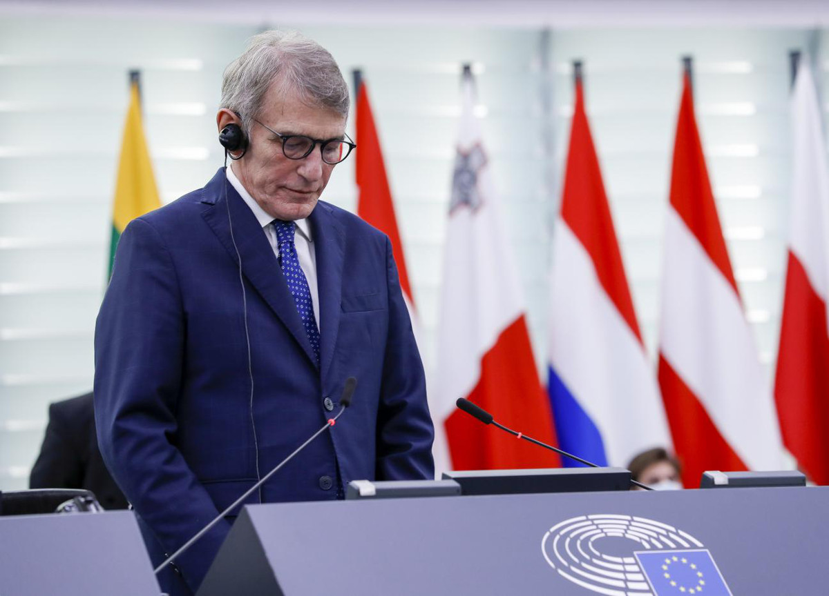 Parlamento Ue, Macron costringe Sassoli al passo indietro. “Non mi ricandido”