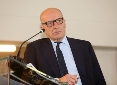 Libero perde copie, Sallusti convoca la redazione. E Borgonovo alla Verità…