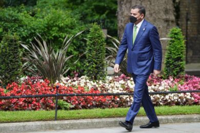 Libia di nuovo nel caos, attacco armato al palazzo del primo ministro