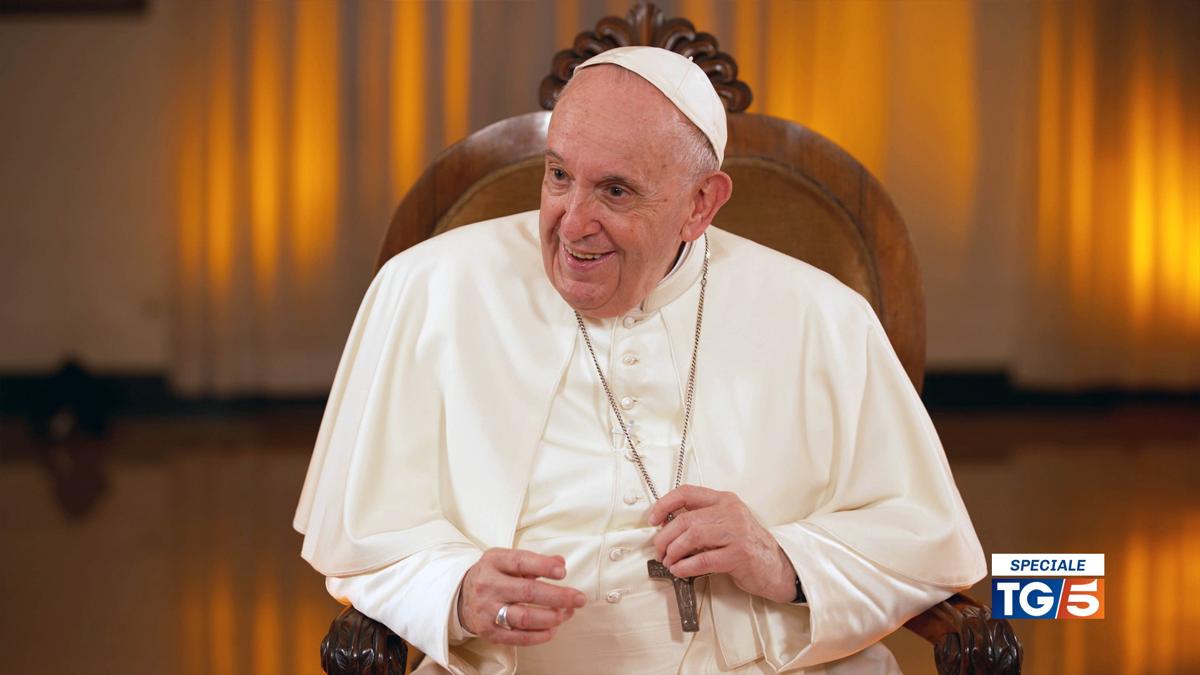 Papa Francesco e gli invisibili: lo speciale TG5. Anticipazioni Papa Francesco e gli invisibili: lo speciale TG5. Anticipazioni
