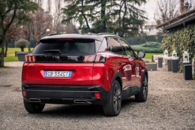 Peugeot 3008 Hybrid, il suv che piace alle famiglie