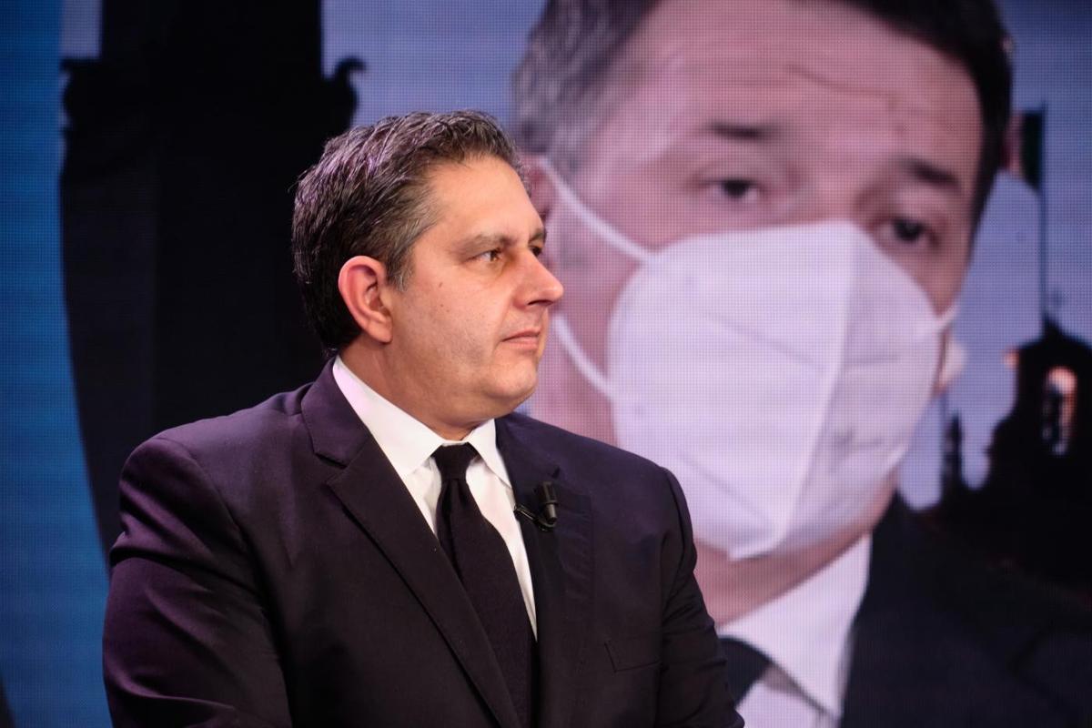 Renzi-Toti, nasce il grande centro. Bellanova e Migliore verso l’addio a Iv Renzi-Toti, nasce il grande centro. Bellanova e Migliore verso l’addio a Iv
