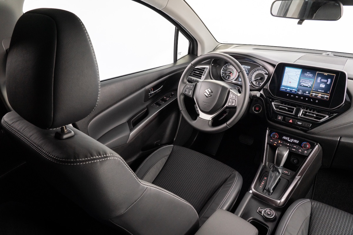 Suzuki S-Cross Hybrid: autenticità e concretezza non solo giapponese