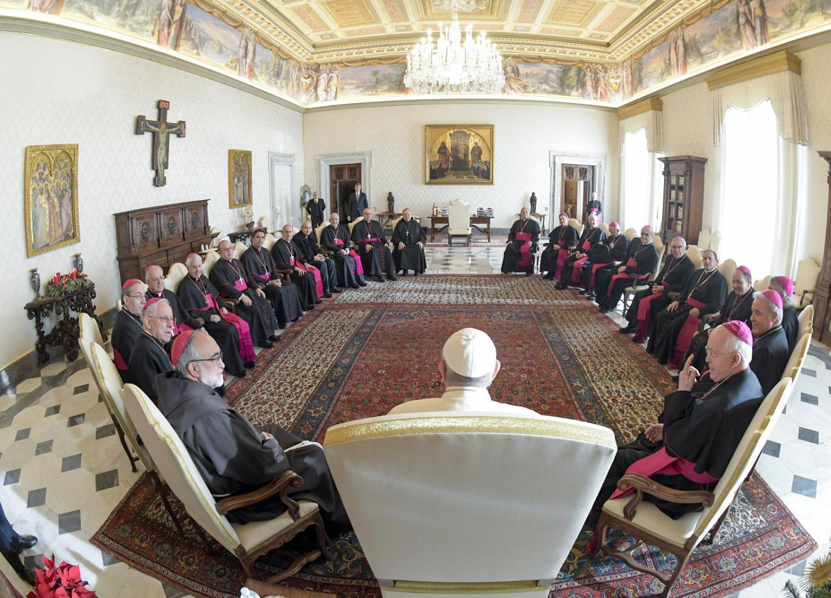 Spagna, preti pedofili: 1237 abusi. Il Papa chiede subito una maxi inchiesta